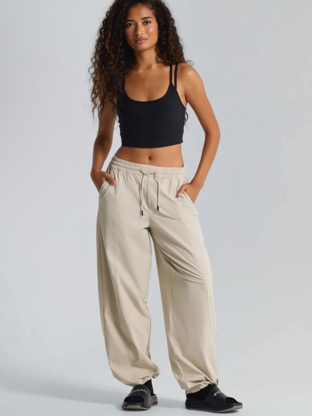 Municipal Women’s Daily Pants Silver Lining NWT